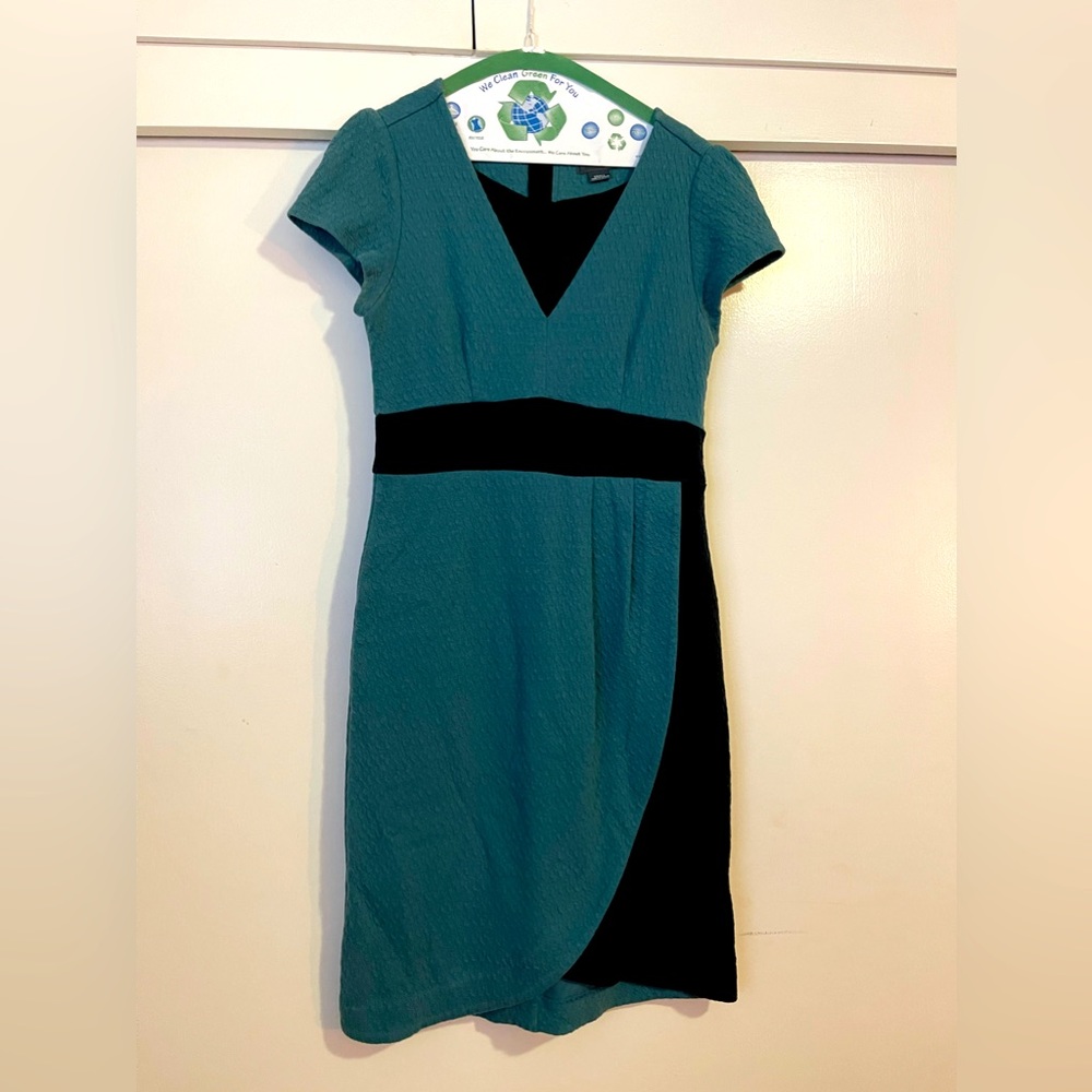 Beautiful Maeve Dress from Anthropologie. Size Small